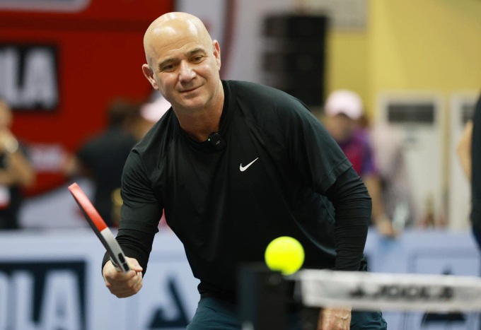 Huyền thoại tennis Andre Agassi lần đầu thi đấu pickleball chuyên nghiệp - 2 Huyền thoại tennis Andre Agassi lần đầu thi đấu pickleball chuyên nghiệp - 2