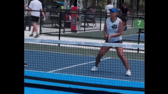 Vận động viên mang bầu truyền cảm hứng tại giải đấu pickleball ở Mỹ - 1 Vận động viên mang bầu truyền cảm hứng tại giải đấu pickleball ở Mỹ - 1